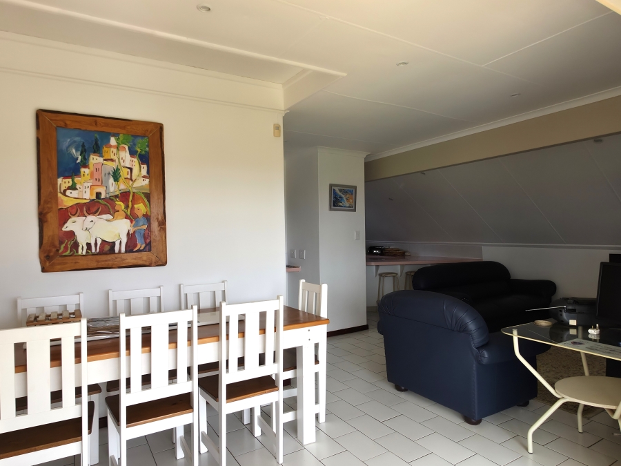 5 Bedroom Property for Sale in Wavecrest Eastern Cape